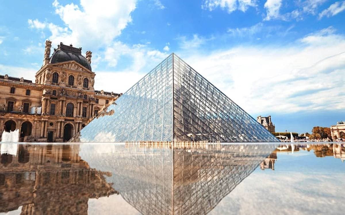 Stroll Paris' Most Iconic Avenue